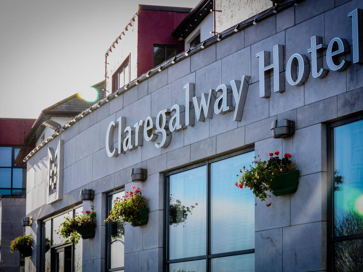 Claregalway Hotel Exterior foto